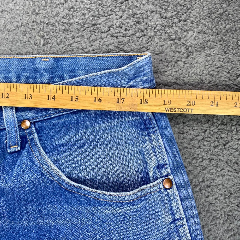 Wrangler Jeans Mens 38x30 Blue Denim Pants Regular Fit Workwear Casual - Picture 3 of 8